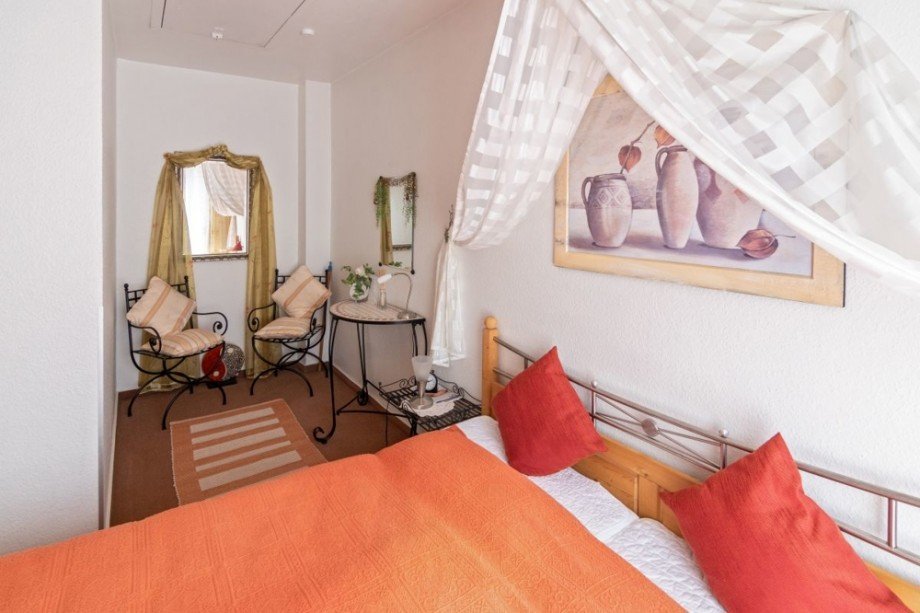 7855 Schlafzimmer I Bild III Reihenmittelhaus Norden