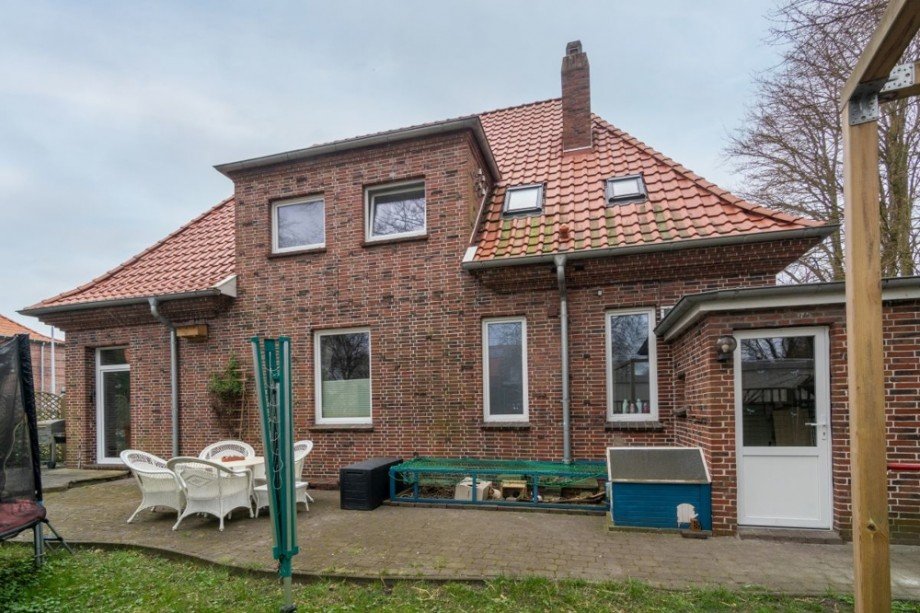 7786 Sicht vom Garten Villa Norden