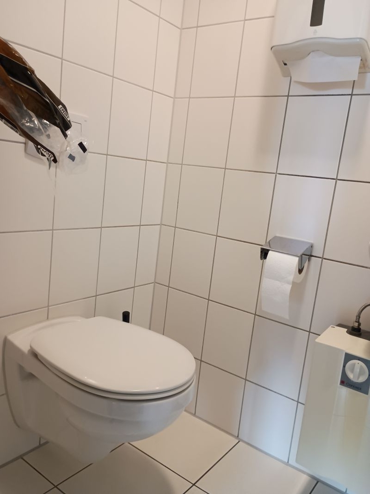 WC OG Bild I B�ro / Praxis Norden