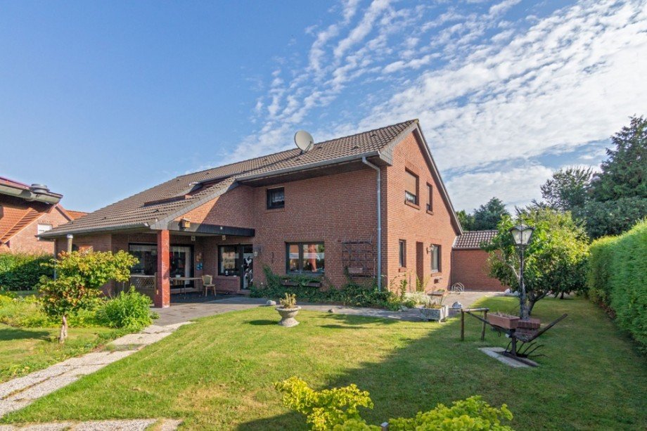 7947 Ansicht vom Garten Einfamilienhaus Norden