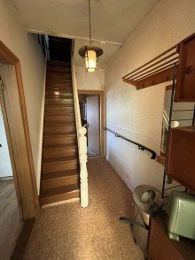 7801 Flur Unkonventionell geschnittene, real-geteilte Doppelhaush�lfte mit kleinem Bedarf in Norden!