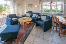 7868 Wohn- Esszimmer Bild III Gelungen aufgeteiltes Reihenendhaus in hervorragender Wohnlage zwischen Norden und Norddeich!