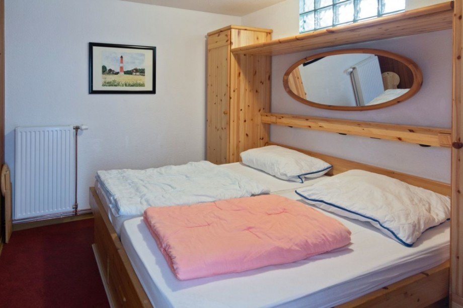 7629 Schlafzimmer II EG Reihenmittelhaus Norden