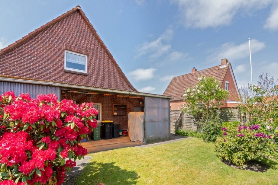 7849 Sicht vom Garten Einfamilienhaus Norden
