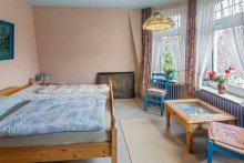7938 Erkerzimmer OG Bild I Vornehme Jugenstilvilla als Mansardendachbau mit gelungener Aufteilung in zentraler Lage von Norden