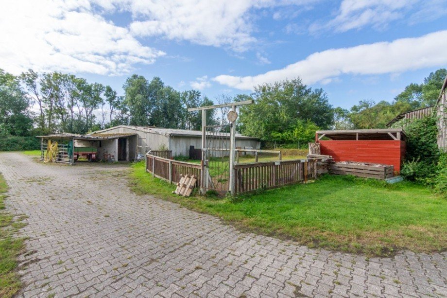 7996 ehem. Schweinestall Bild I Land- / Forstwirtschaft Norden