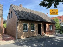 7801 Titelbild Unkonventionell geschnittene, real-geteilte Doppelhaush�lfte mit kleinem Bedarf in Norden!