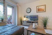 7848 Wohn- Essbereich Bild III Nur etwa 550 Meter bis zum Nordseedeich! Sch�n aufgeteilte Ferienwohnung in Best-Lage von Norddeich!