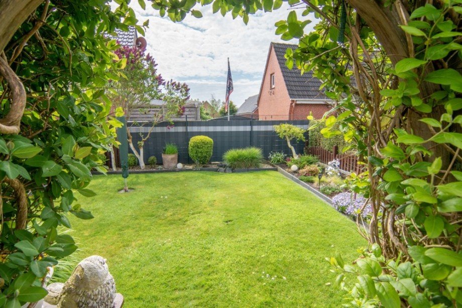 7847 Garten Bild I Doppelhaush�lfte Norden