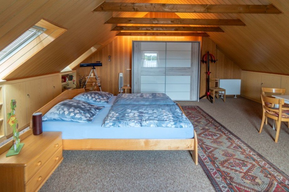 7856 Schlafzimmer I Bild II Doppelhaush�lfte Berumbur