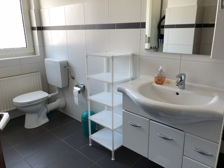7942 Bad Bild I Etagenwohnung Norden