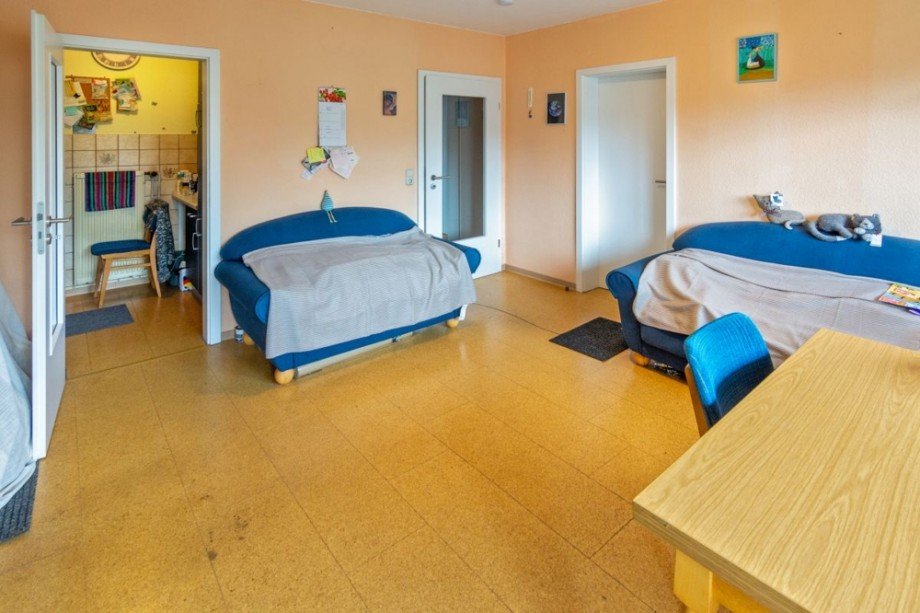 7989 Wohn- Esszimmer Bild II Etagenwohnung Norden
