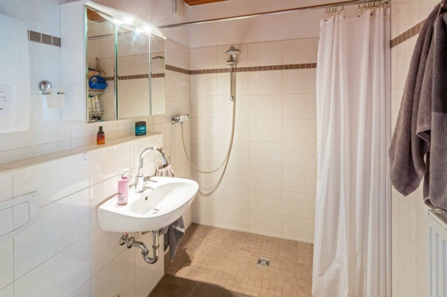 7987 Bad Bild I Doppelhaush�lfte Blandorf wichte