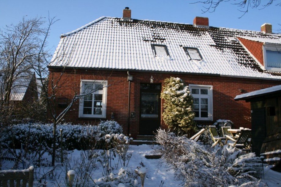 7823 Winteransicht Doppelhaush�lfte Krummh�rn