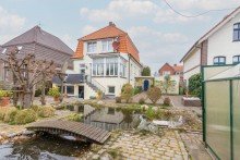 7938 Ansicht vom Garten Bild I Vornehme Jugenstilvilla als Mansardendachbau mit gelungener Aufteilung in zentraler Lage von Norden