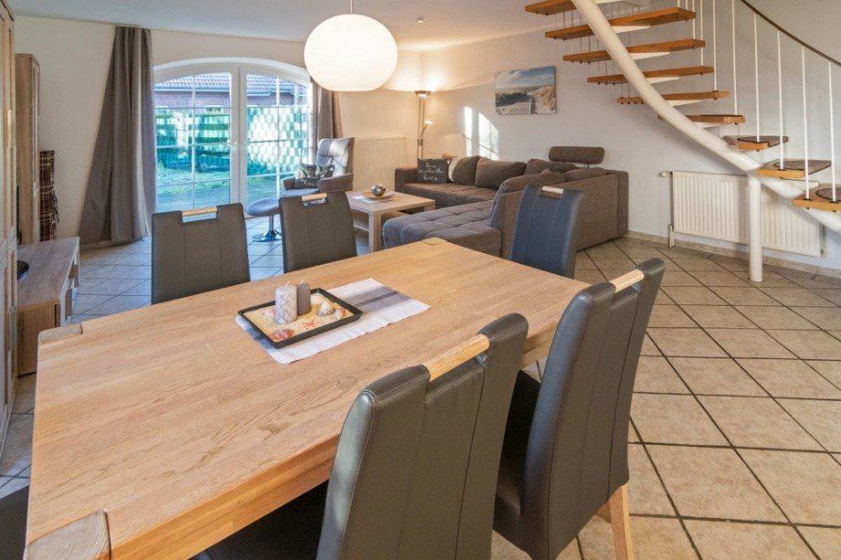 7770 Wohn- Esszimmer Bild I Reihenendhaus Norden