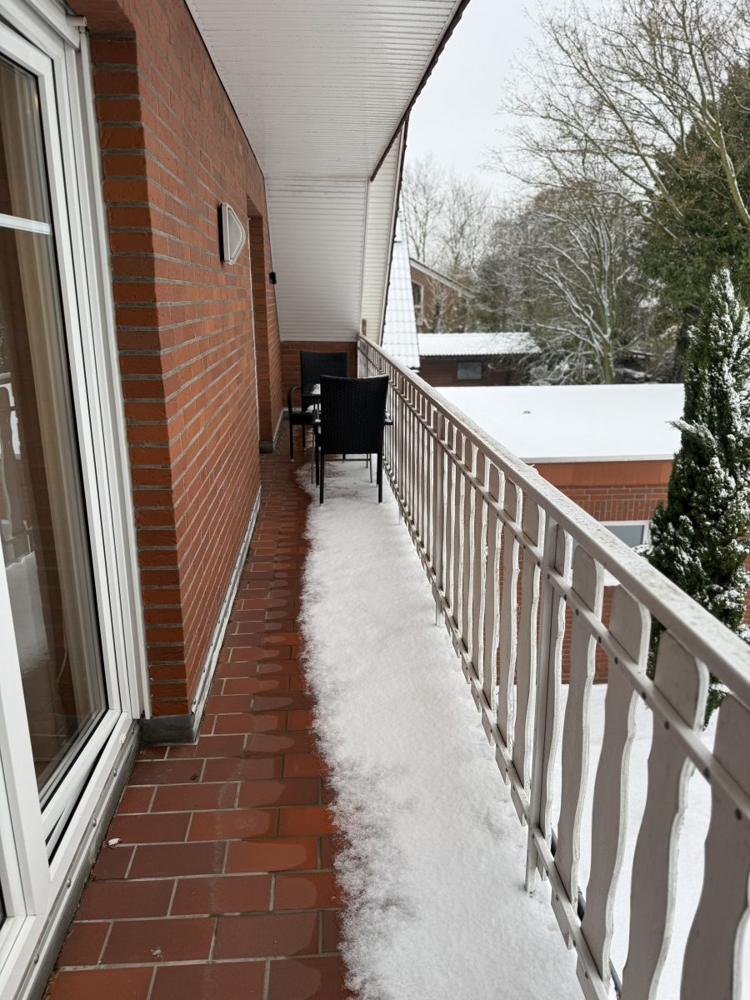 7965 �berdachter Balkon Etagenwohnung Norden