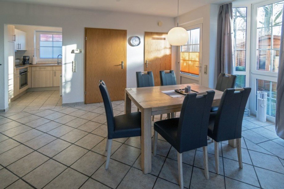 7770 Wohn- Esszimmer Bild IV Reihenendhaus Norden
