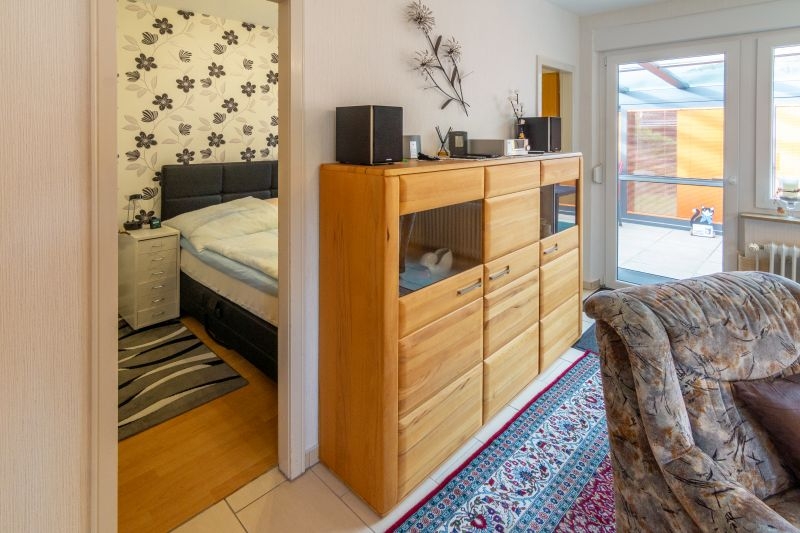 7950 Blick vom Wohnbereich ins Schlafzimmer Doppelhaush�lfte Blandorf-Wichte