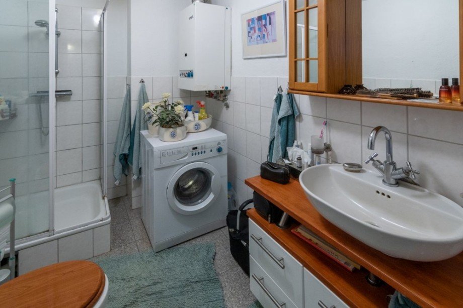 7823 Bad EG Bild I Doppelhaush�lfte Krummh�rn
