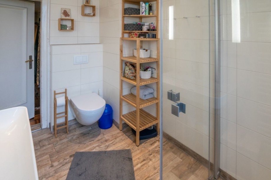 7786 Bad EG Bild II Villa Norden