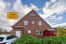 7868 Titelbild Gelungen aufgeteiltes Reihenendhaus in hervorragender Wohnlage zwischen Norden und Norddeich!