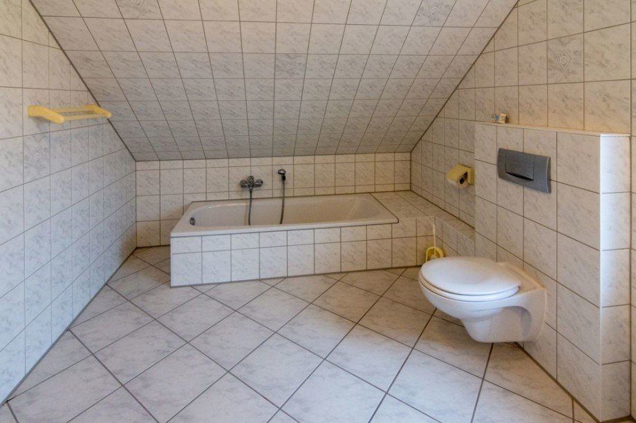 7889 Bad OG Bild II Einfamilienhaus Krummh�rn / Grimersum