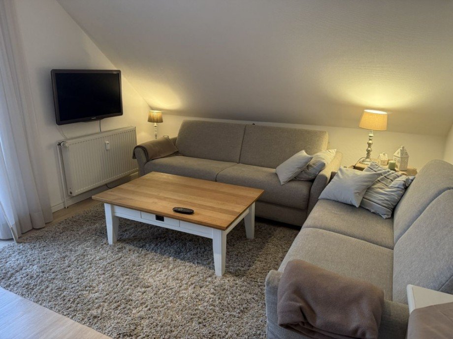 7965 Wohn- Esszimmer Bild II Etagenwohnung Norden