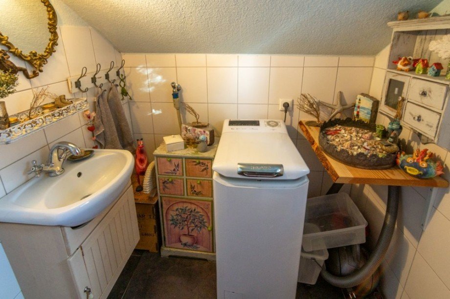 7926 WC EG Bild II Einfamilienhaus Halbemond