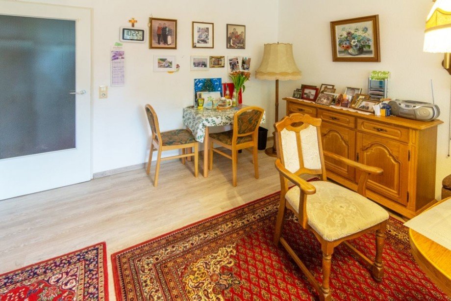 7892 Wohnzimmer Bild II Erdgeschosswohnung Norden