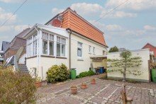 7938 Ansicht vom Garten Bild II Vornehme Jugenstilvilla als Mansardendachbau mit gelungener Aufteilung in zentraler Lage von Norden