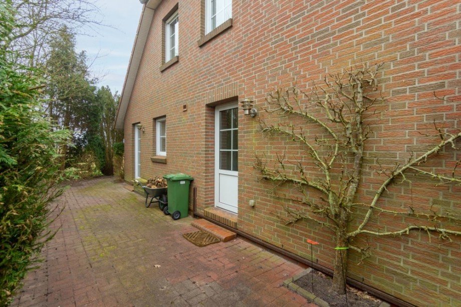 7889 Hausansicht R�ckseite Einfamilienhaus Krummh�rn / Grimersum