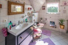 7807 Bad I Bild I Bezauberndes Einfamilienhaus in Eversmeer mit traumhaft sch�n angelegtem Grundst�ck!