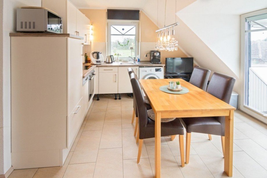 7998 Essbereich und K�che Bild II Etagenwohnung Norden