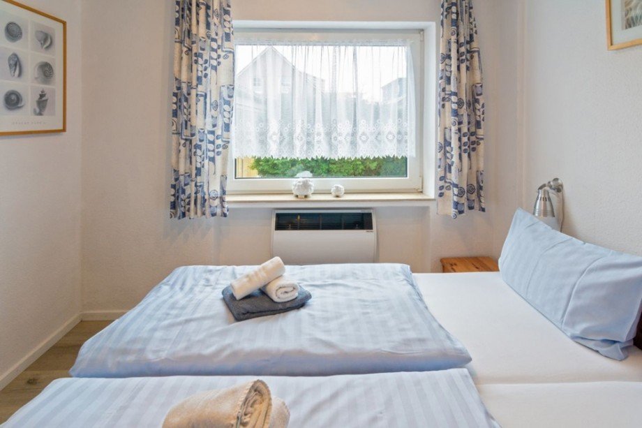 7951 Schlafzimmer Bild III Erdgeschosswohnung Norden