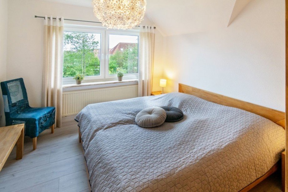 7848 Schlafzimmer Bild I Dachgeschosswohnung Norden