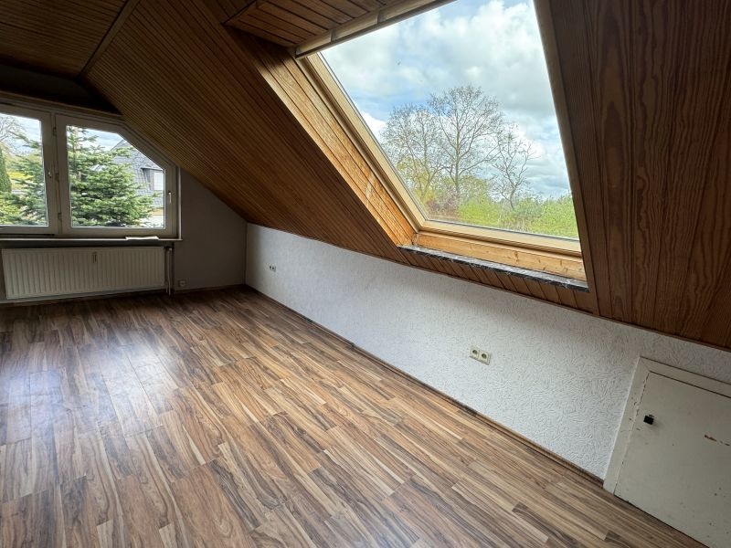 7980 Wohnbereich Bild I Dachgeschosswohnung Aurich