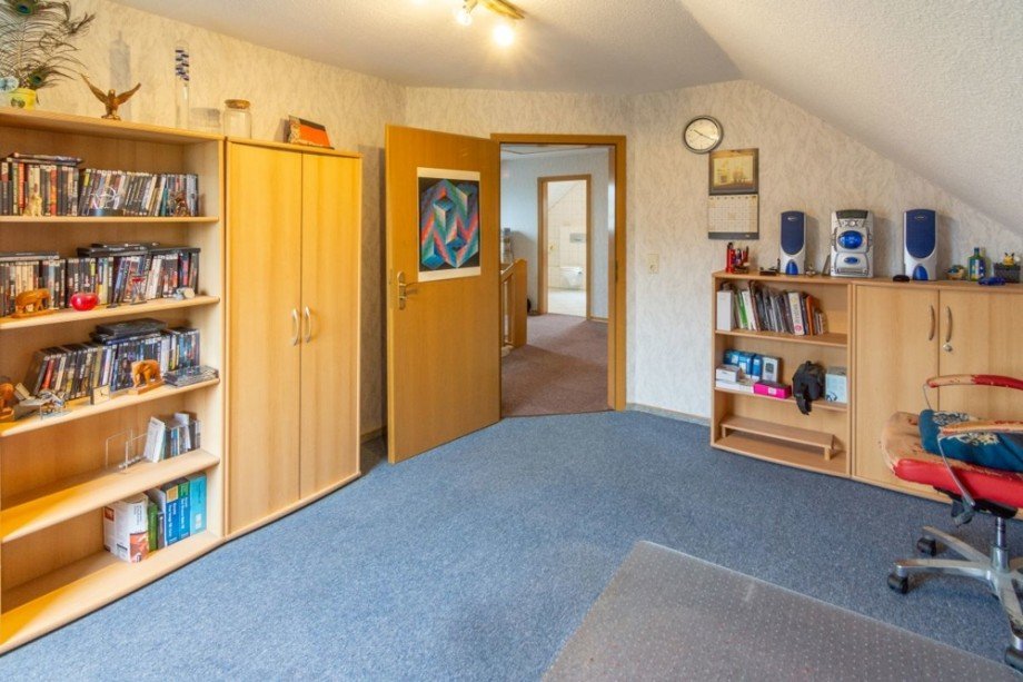 7889 Schlafzimmer I Bild II OG Einfamilienhaus Krummh�rn / Grimersum