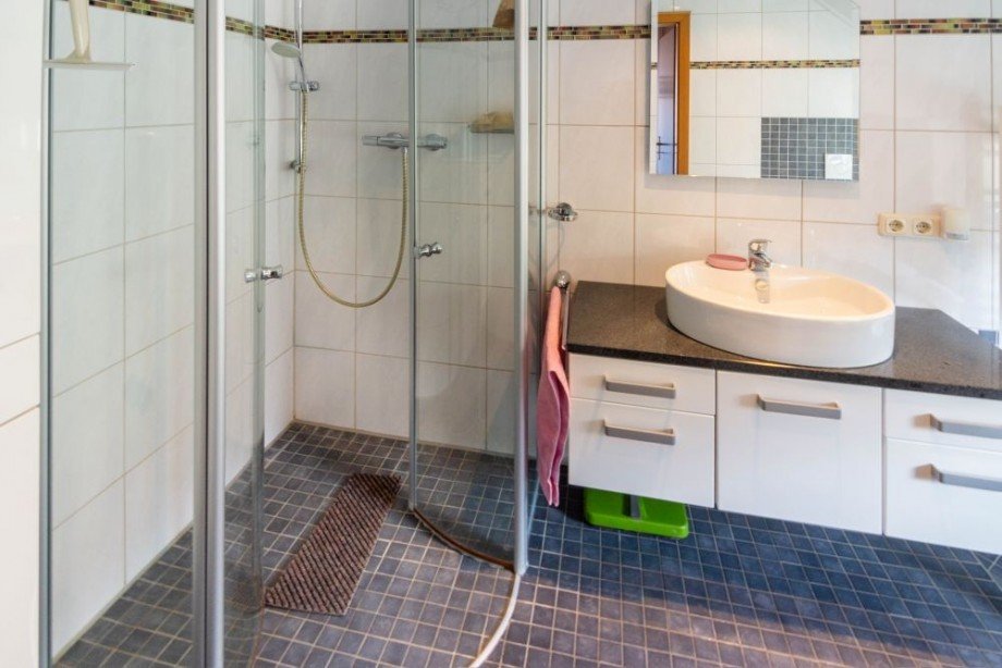 70002 Bad Bild II Einfamilienhaus Gro�efehn