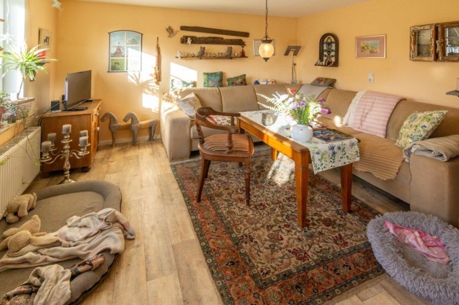 7926 Wohn- Esszimmer Bild II Einfamilienhaus Halbemond