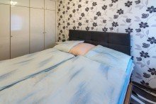 7950 Schlafzimmer Bild I Ansprechende Doppelhaush�lfte im Ferienpark Berum - ideal als Zweitwohnsitz oder zur Eigennutzung!
