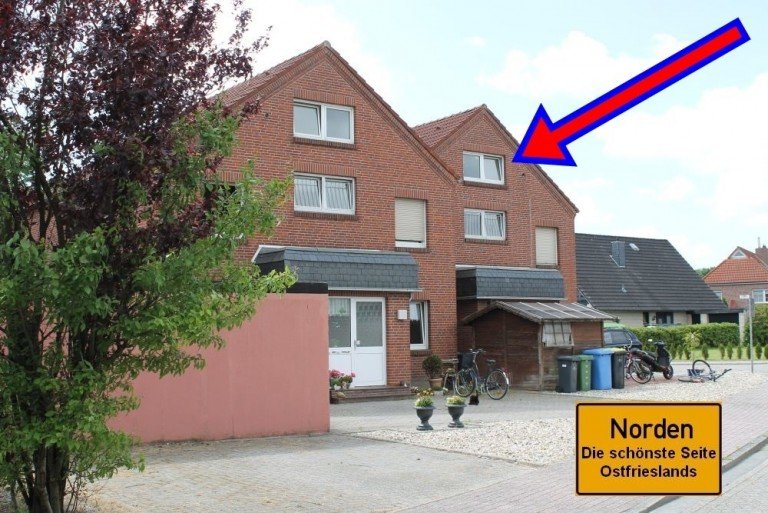 7826 Titelbild neu Norden Dachgeschosswohnung Singles aufgepasst! Helle Dachgeschosswohnung in ruhiger Lage!