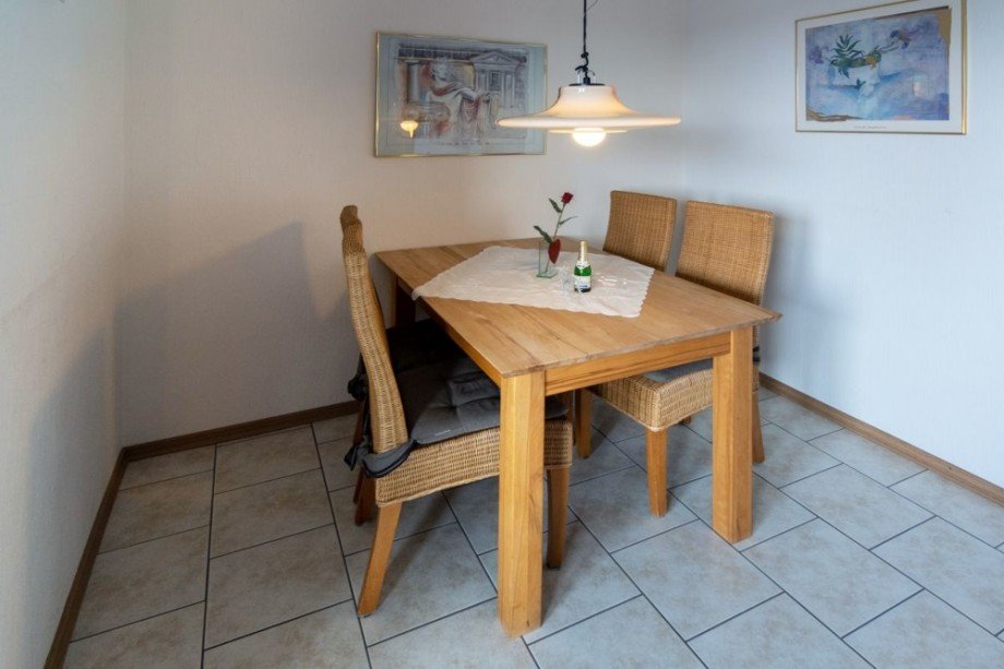 7831 Wohn- Essbereich Bild III Dachgeschosswohnung Norden