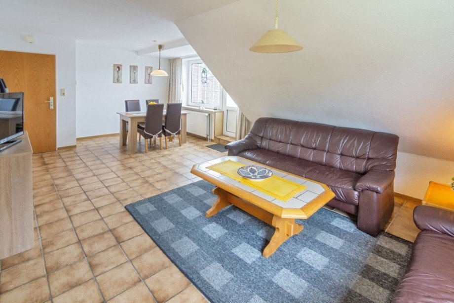 7962 Wohn- Essbereich Bild IV Etagenwohnung Norden
