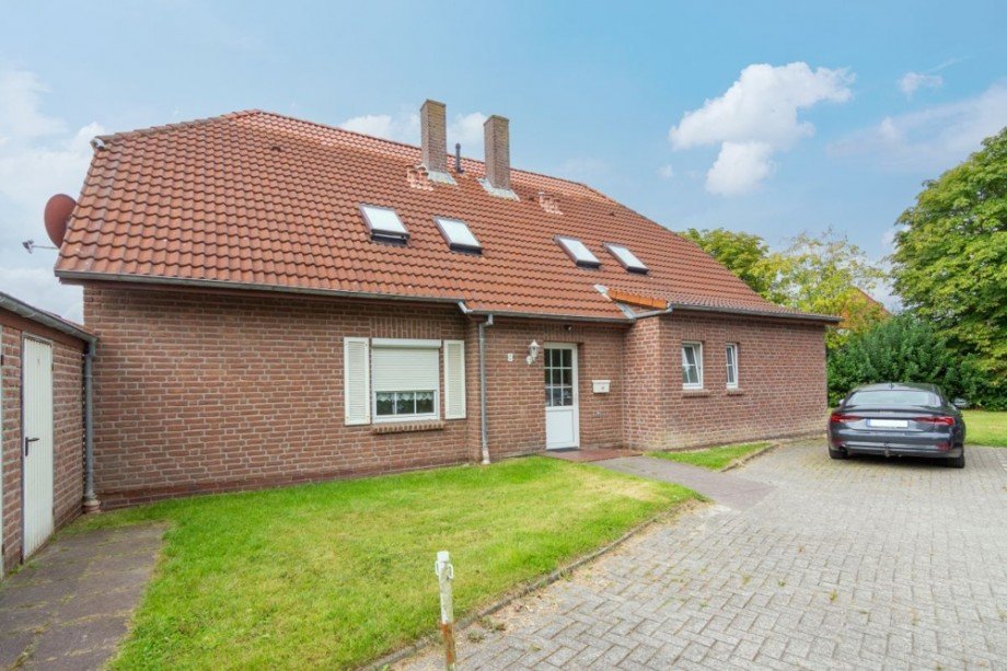 7962 Hausansicht Bild I Etagenwohnung Norden