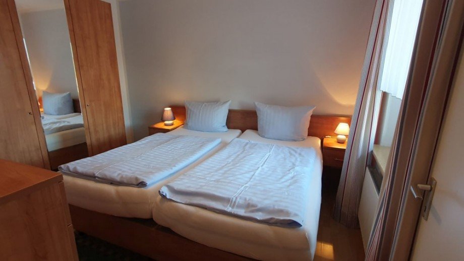 7942 Schlafzimmer I Bild I Etagenwohnung Norden