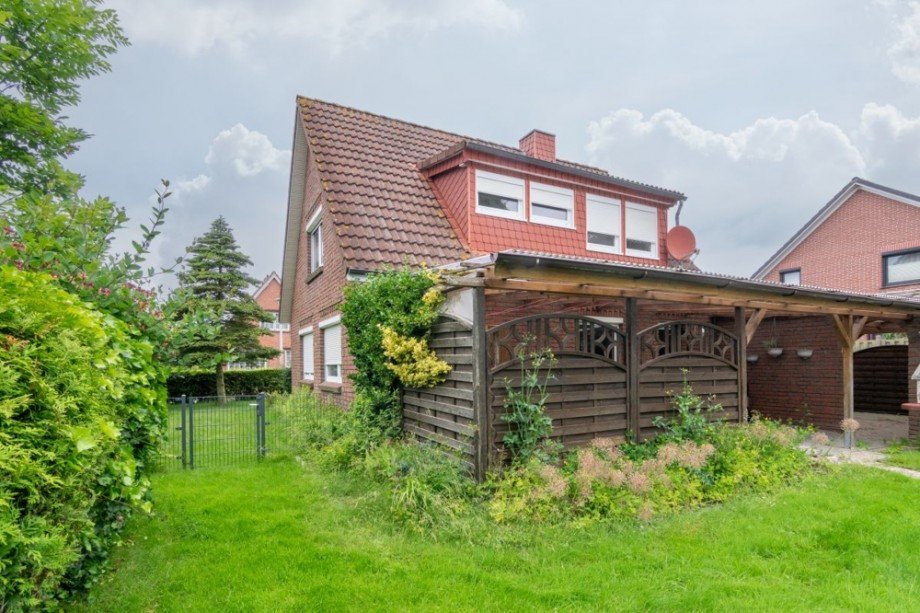 7983 Sicht vom Garten Bild I Einfamilienhaus Norden