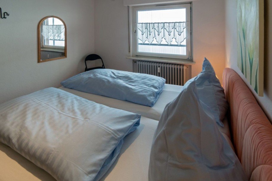 7831 Schlafzimmer I Bild II Dachgeschosswohnung Norden