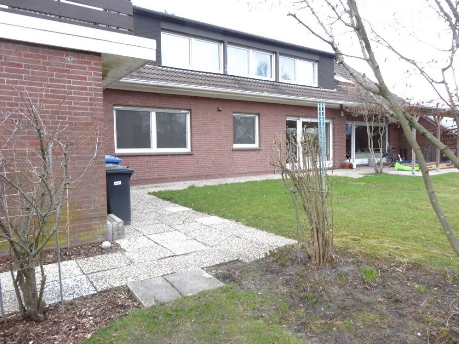 7980 Gartenansicht Dachgeschosswohnung Aurich