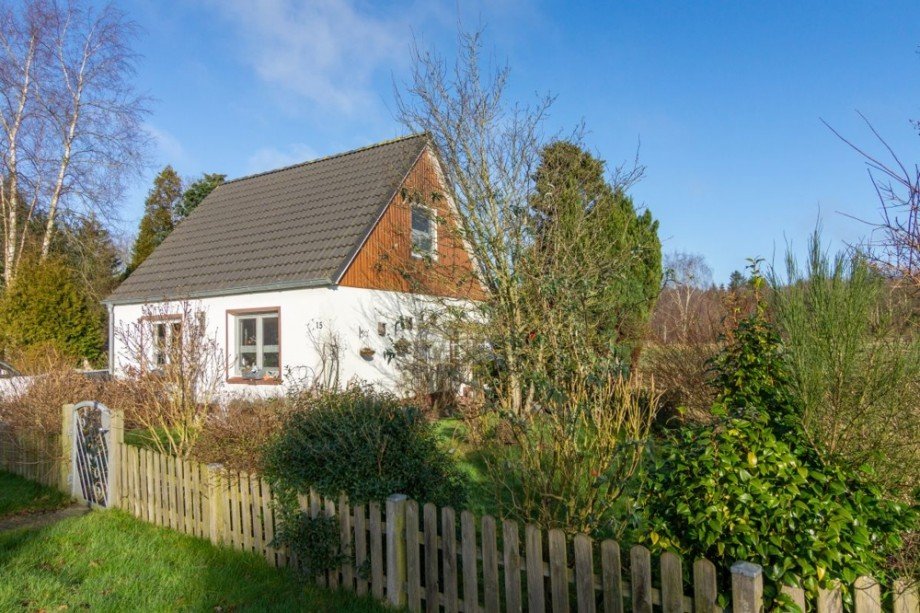 7926 Stra�enansicht Einfamilienhaus Halbemond